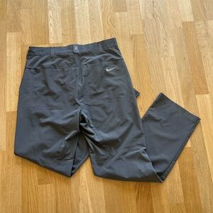 Tiger Woods Collection Grey Golf Pants - Size 30x30 Medium *Great Condition*